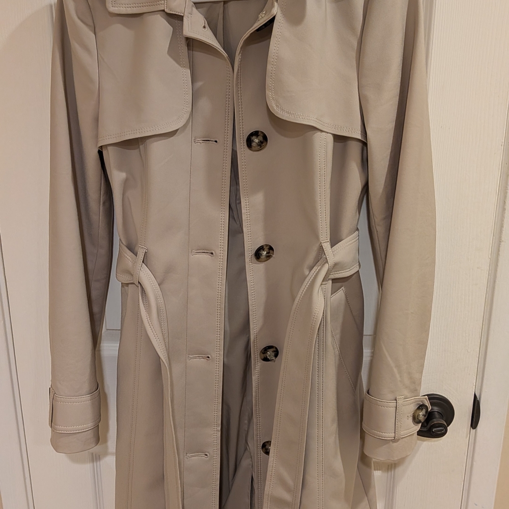 Express Light Tan Trench Coat with Tortoise Buttons